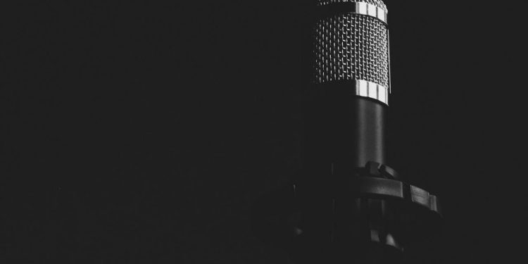 Rewolucja w medialnym świecie: Przyszłość studiów lektorskich Technologia studio lektorskie